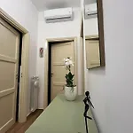 Apartment Dragonfly -
