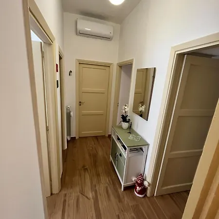 Appartamento-lacasanelcortile Apartment *